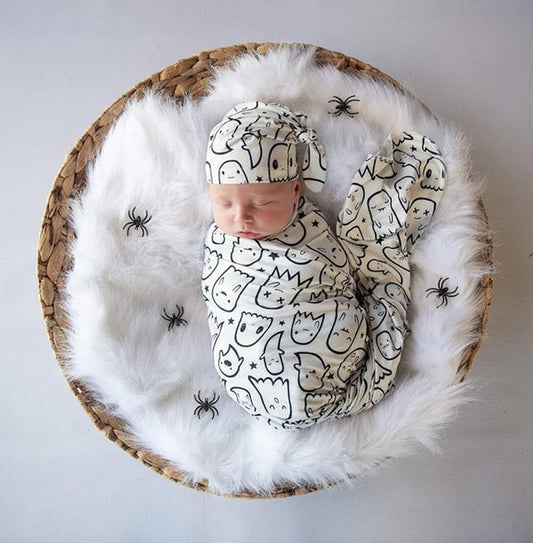 Ghostly Friends Swaddle & Luxe Knot Hat, Wooden Plaque Set